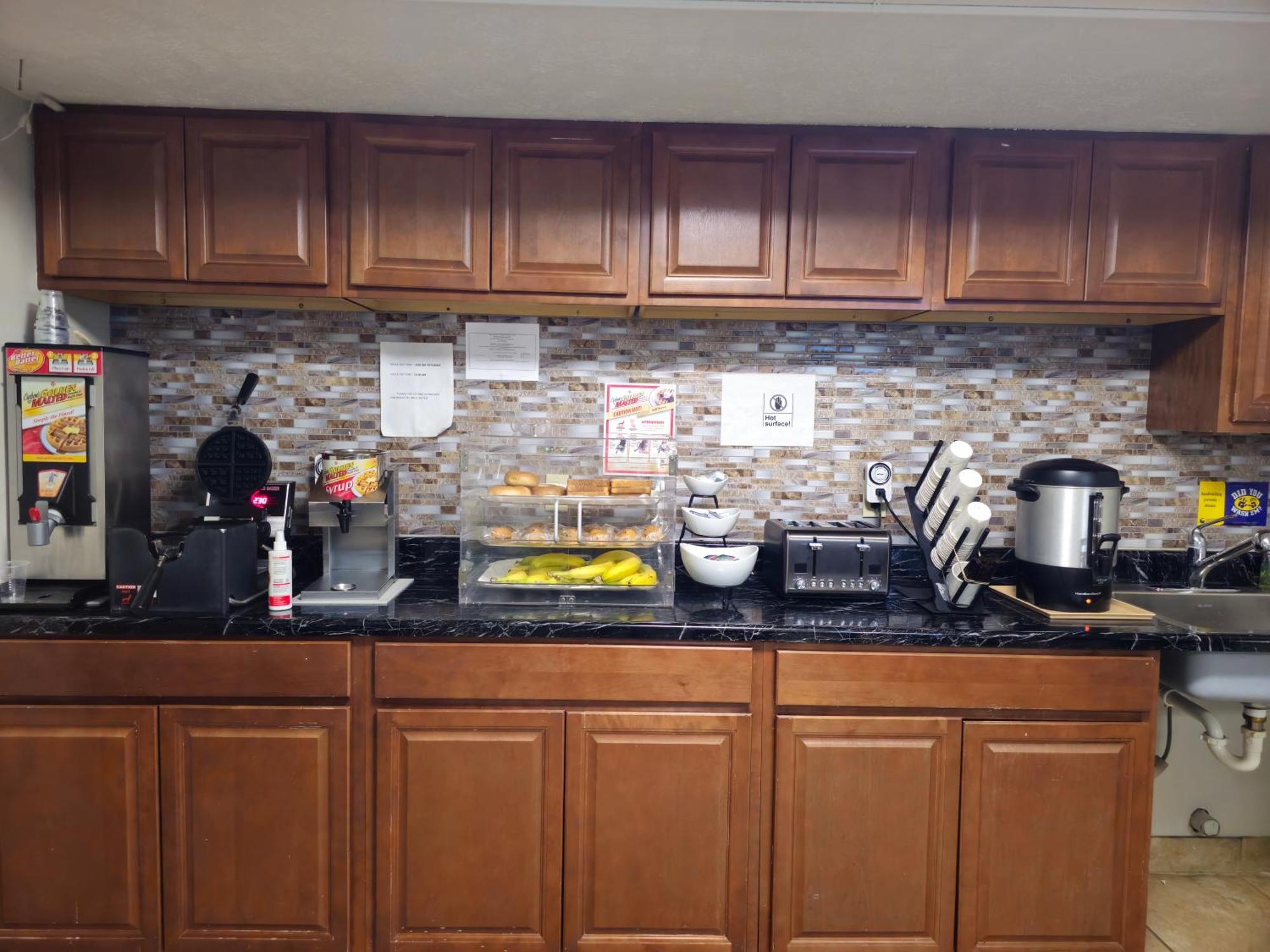 Fort Scott Budgetel Inn & Suites מראה חיצוני תמונה