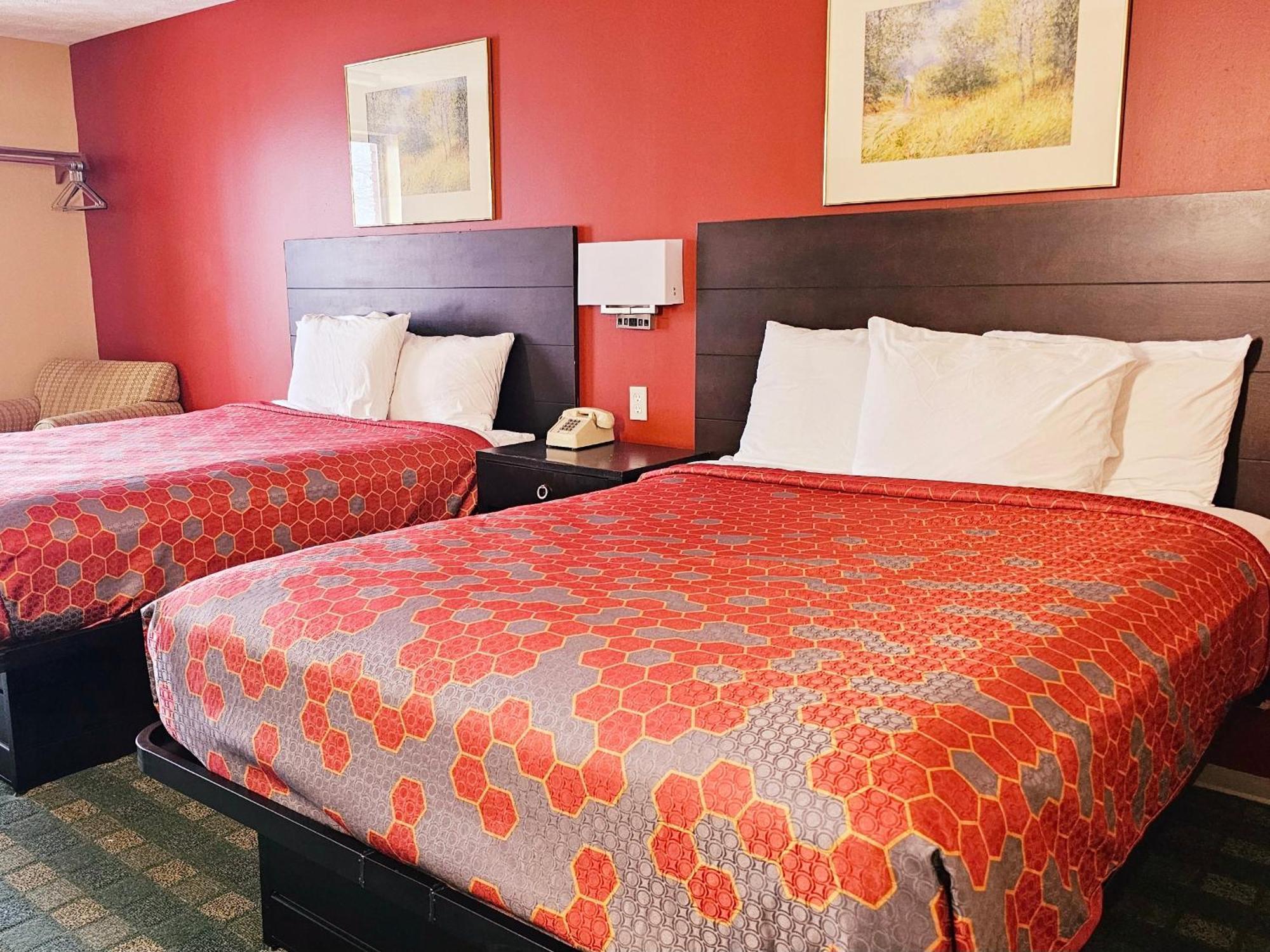 Fort Scott Budgetel Inn & Suites מראה חיצוני תמונה