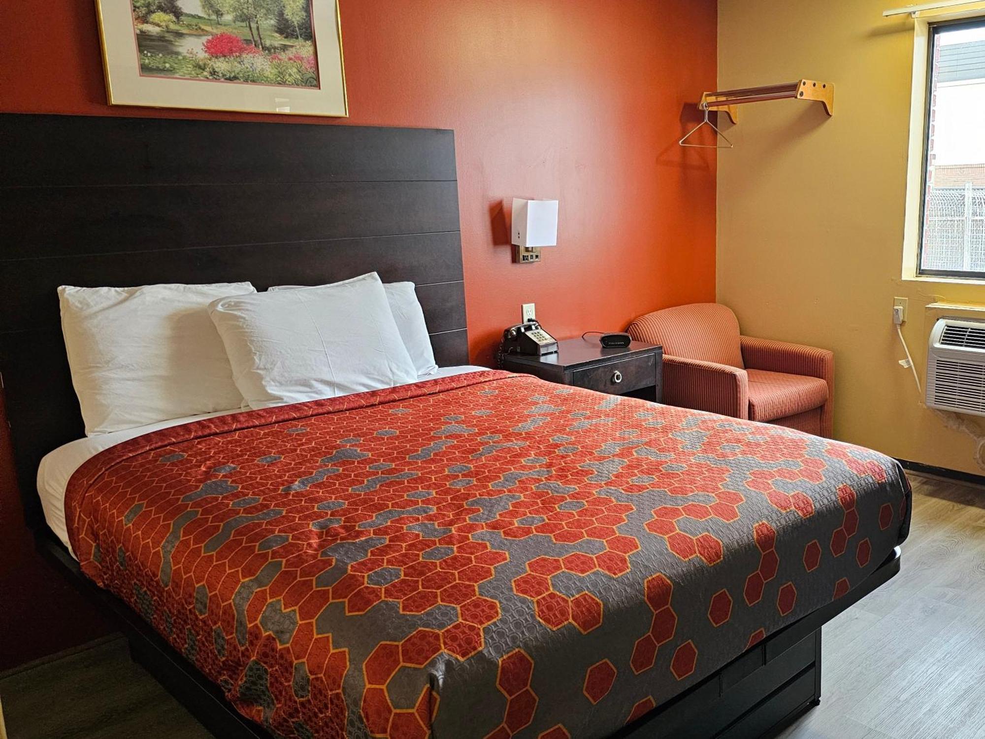 Fort Scott Budgetel Inn & Suites מראה חיצוני תמונה