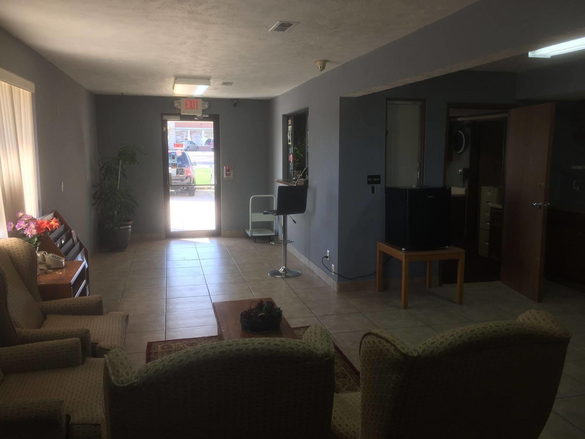 Fort Scott Budgetel Inn & Suites מראה חיצוני תמונה